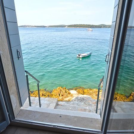 Апартаменты Arnolongo Sea View Ровинь Экстерьер фото