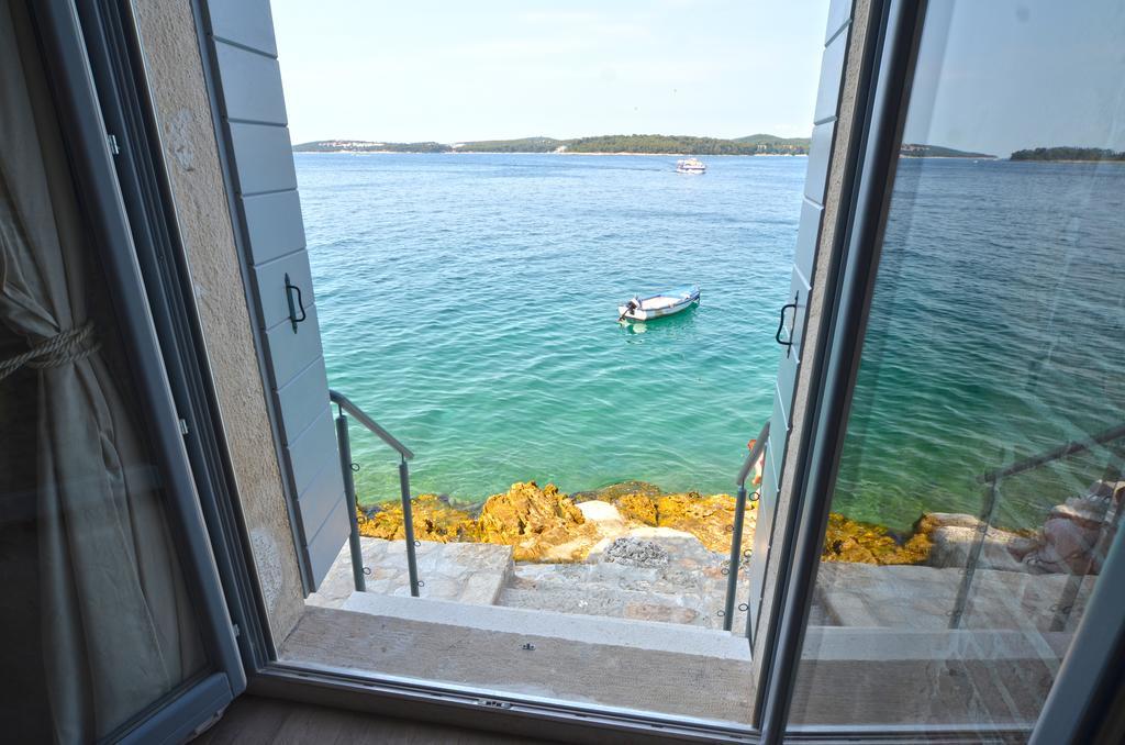 Апартаменты Arnolongo Sea View Ровинь Экстерьер фото