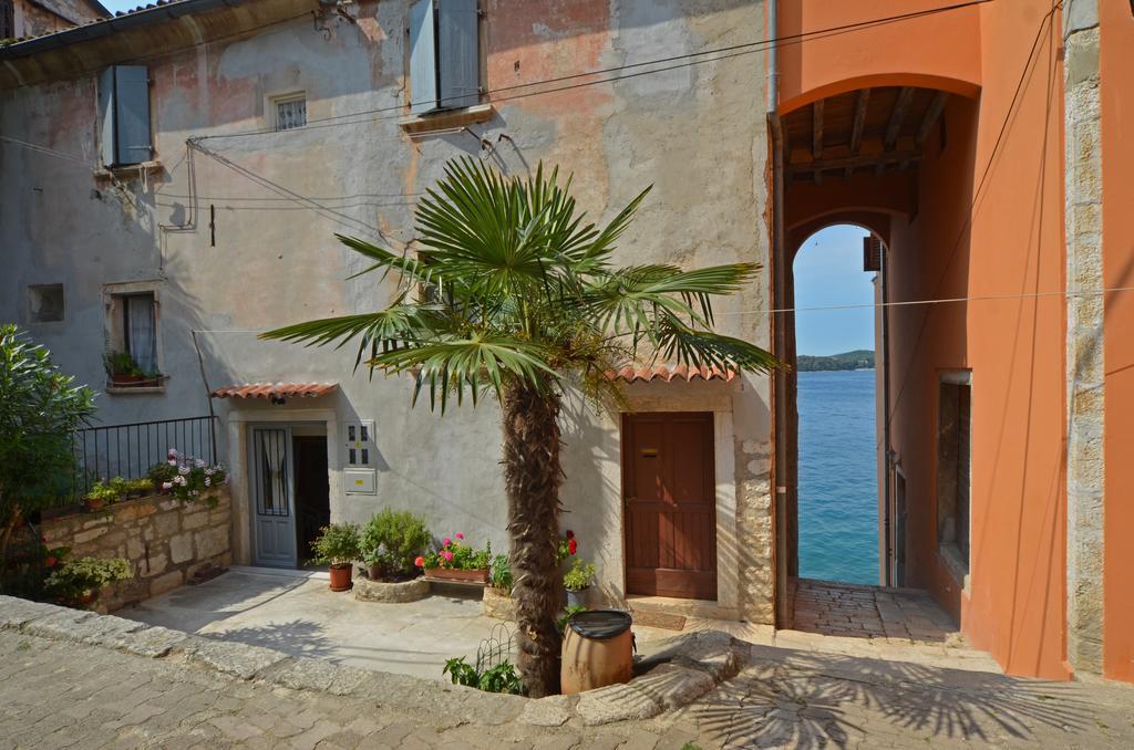 Апартаменты Arnolongo Sea View Ровинь Экстерьер фото